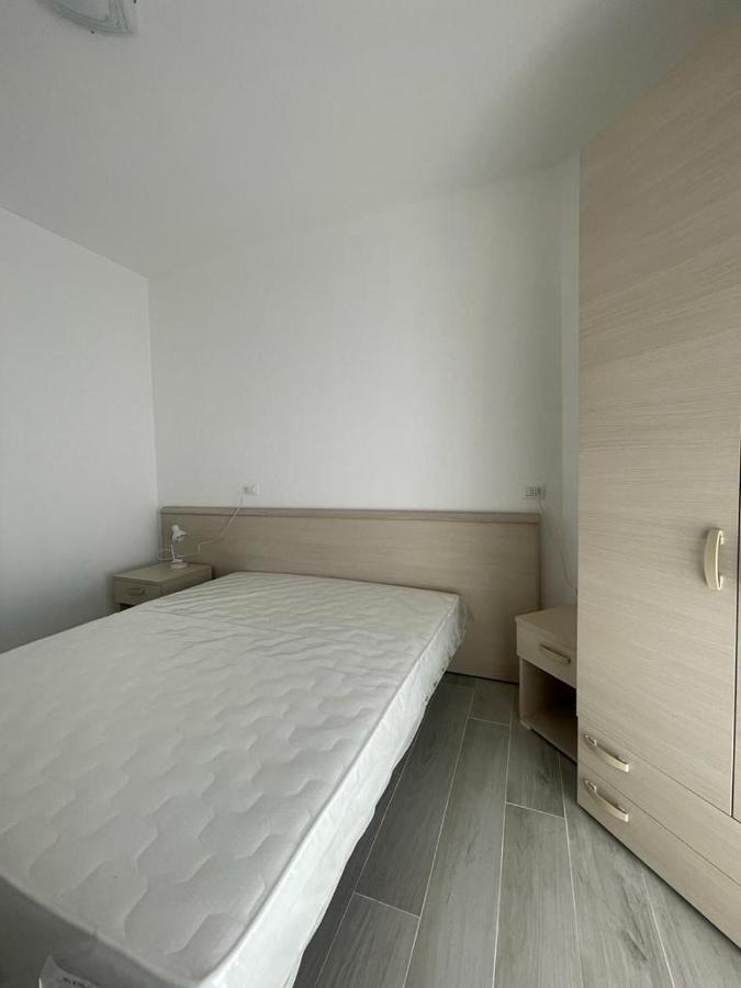 Residence Apollo - Walterigato Apartments Solo Per Famiglie Lido di Jesolo Exterior photo